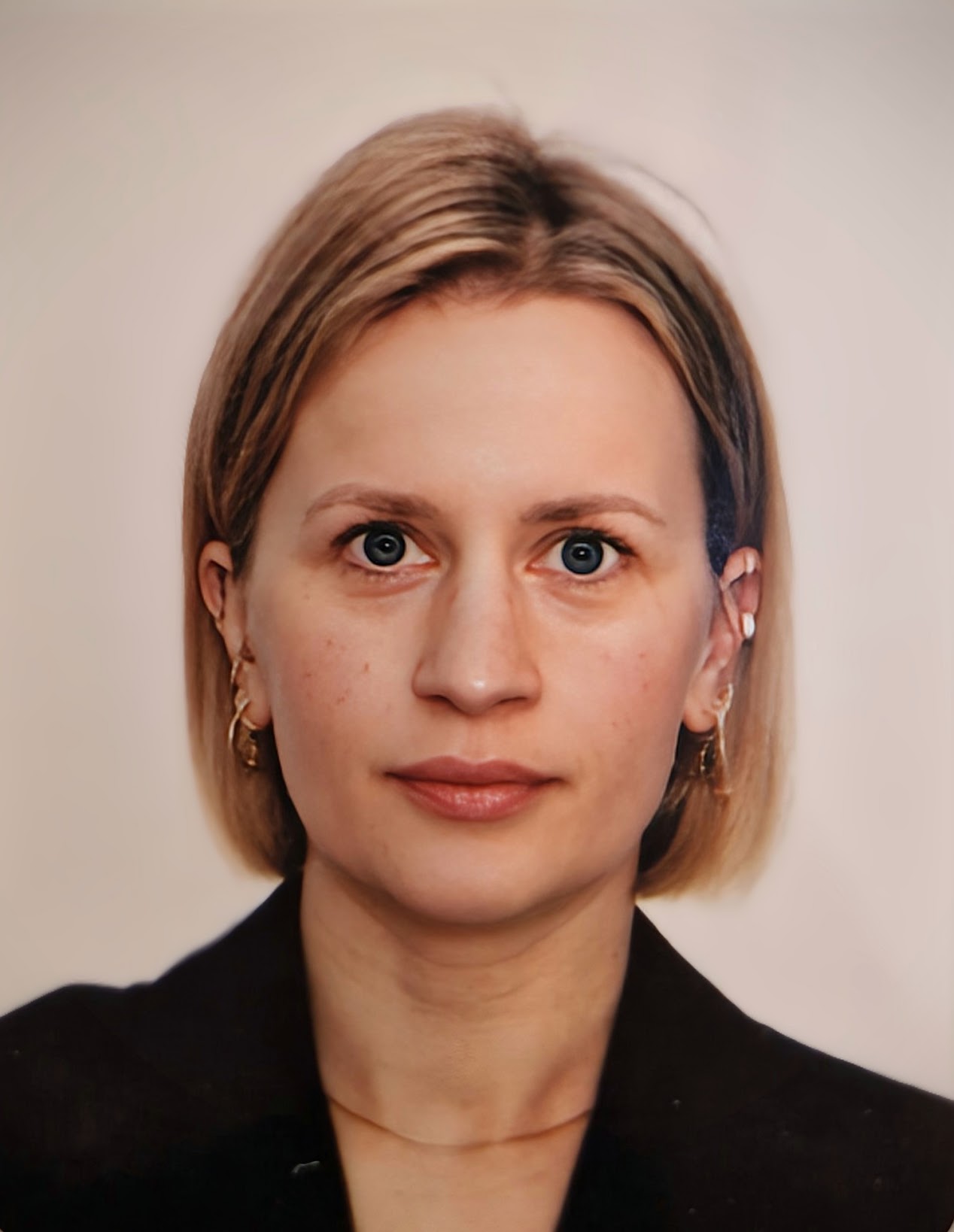 Dr. Ivana Lenz